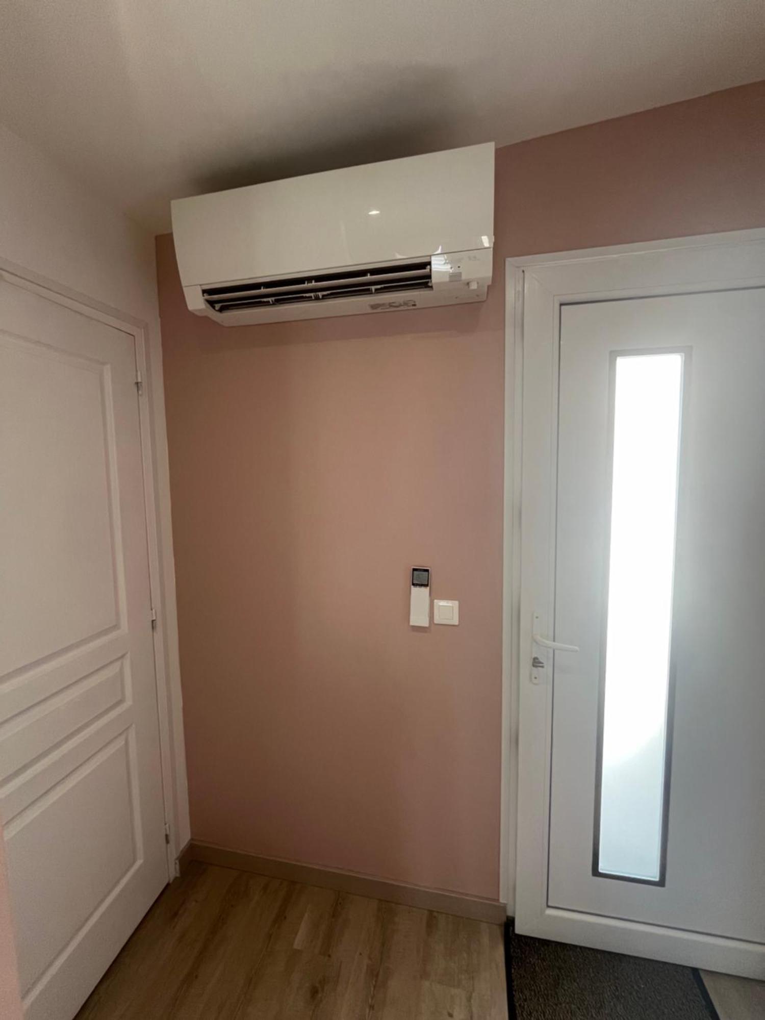 Ferienwohnung Dependance Prive Saint-Thibault-des-Vignes Exterior foto
